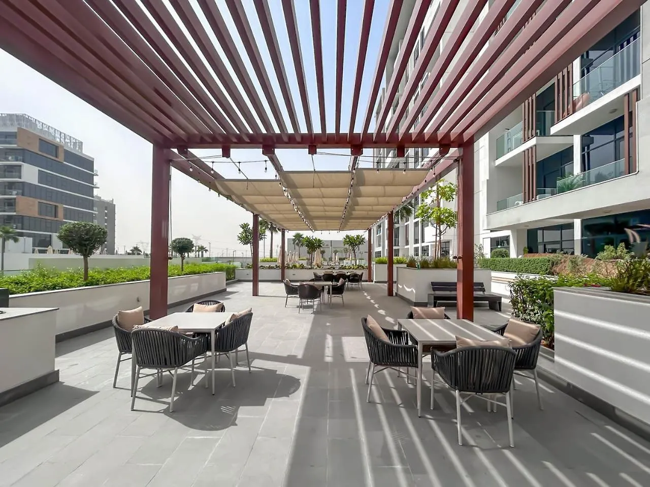 Apartamento New Cozy Studio With Pool And Gym In Quiet Community Dubái Emiratos Árabes Unidos